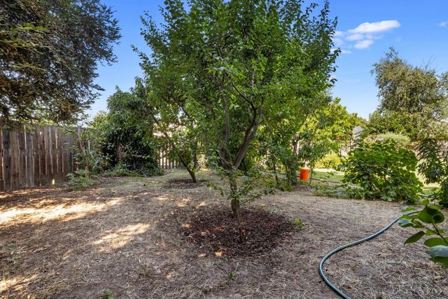 4201 Encore Ln, Modesto, CA 95357
