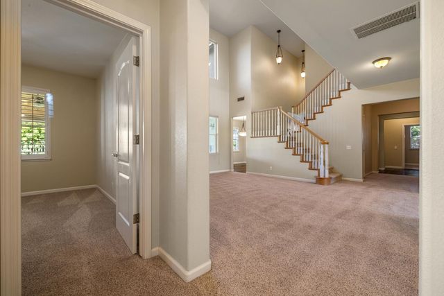 4201 Encore Ln, Modesto, CA 95357