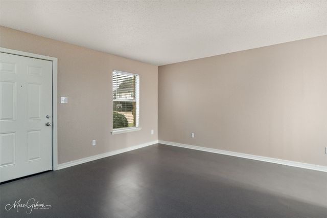 5705 E Texas Street 80, Bossier City, LA 71111