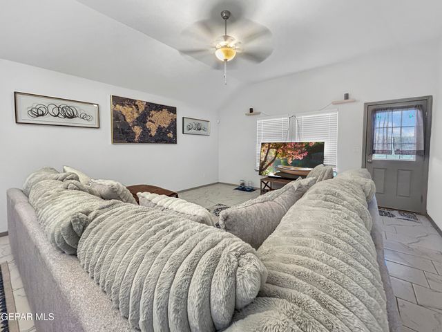 1189 Indigo Sky Street, El Paso, TX 79928