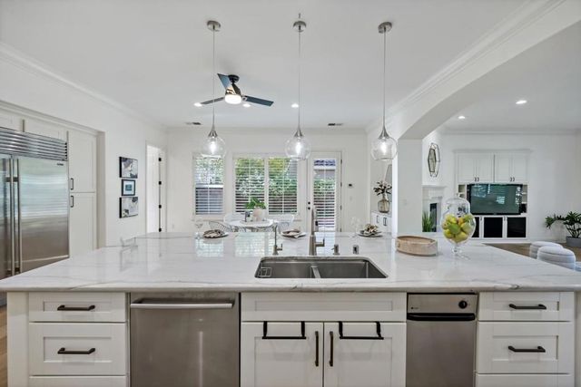 1131 Laguna Creek Lane, Pleasanton, CA 94566