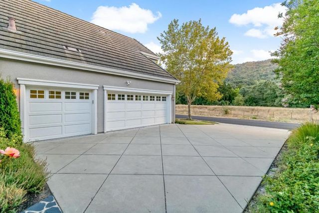 1131 Laguna Creek Lane, Pleasanton, CA 94566
