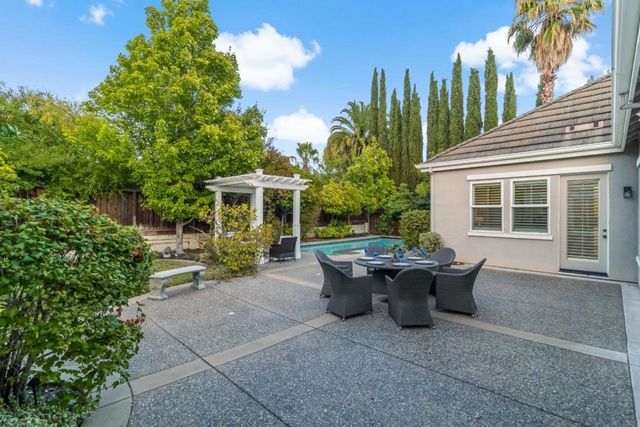 1131 Laguna Creek Lane, Pleasanton, CA 94566