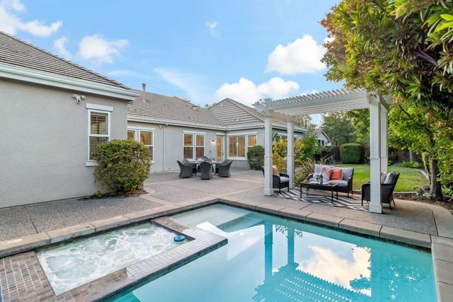1131 Laguna Creek Lane, Pleasanton, CA 94566