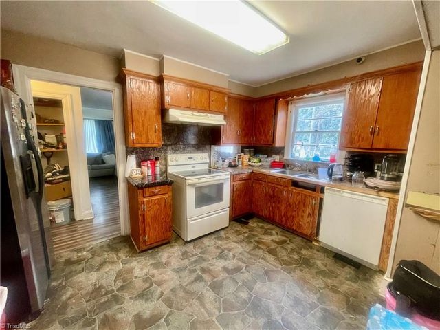 901 10th Street, North Wilkesboro, NC 28659
