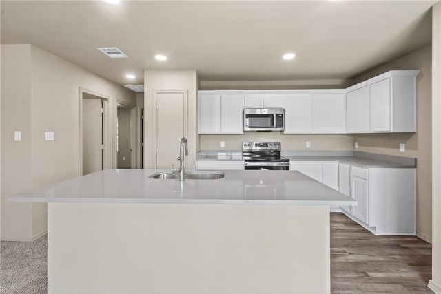 1642 Lucky Street, Bryan, TX 77803