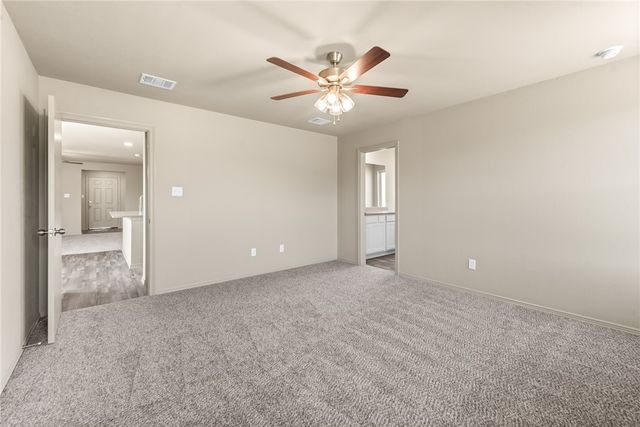1642 Lucky Street, Bryan, TX 77803