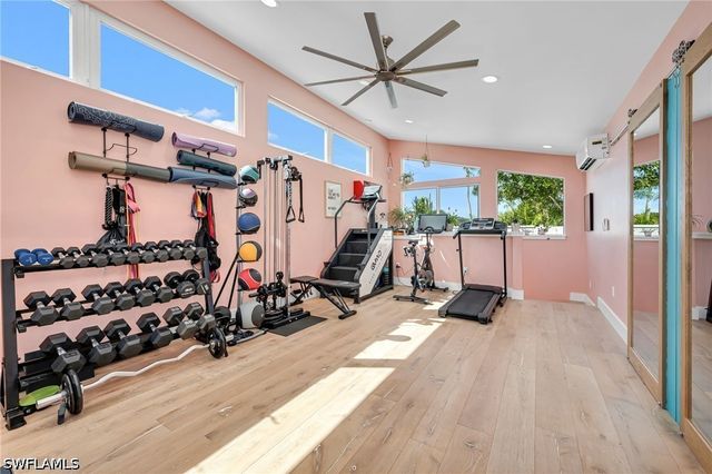 1155 12th ST N, Naples, FL 34102