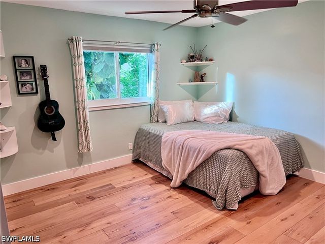 1155 12th ST N, Naples, FL 34102