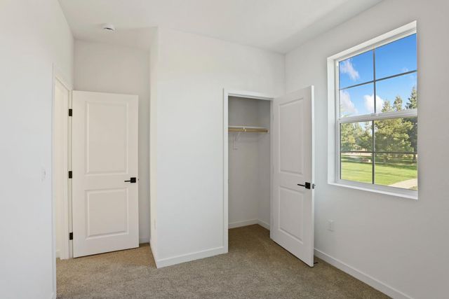 6411 Jacinto Ave, Sacramento, CA 95823