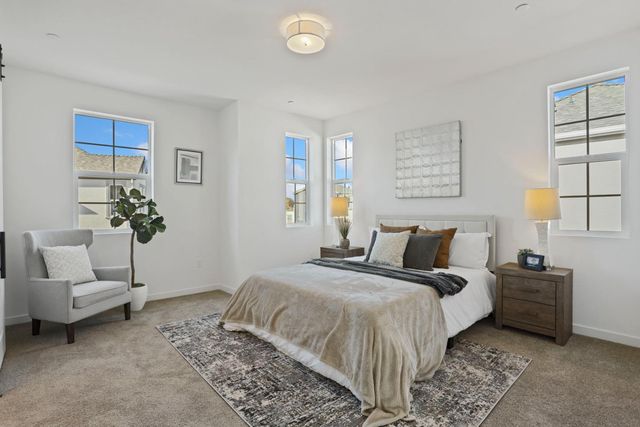 6411 Jacinto Ave, Sacramento, CA 95823