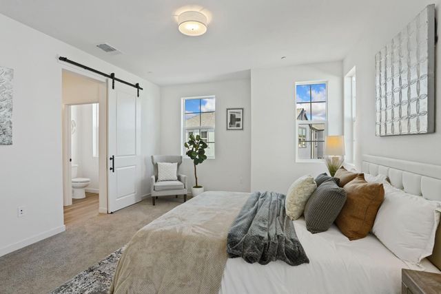 6411 Jacinto Ave, Sacramento, CA 95823