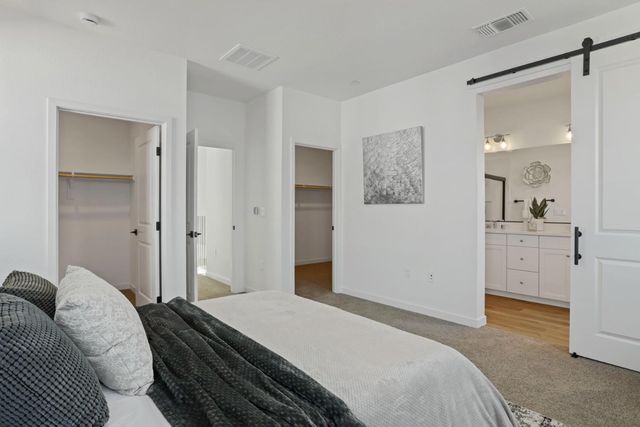 6411 Jacinto Ave, Sacramento, CA 95823