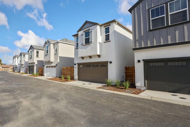 6411 Jacinto Ave, Sacramento, CA 95823