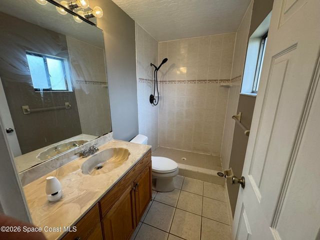 782 Americana Boulevard NE, Palm Bay, FL 32907
