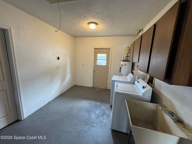 782 Americana Boulevard NE, Palm Bay, FL 32907