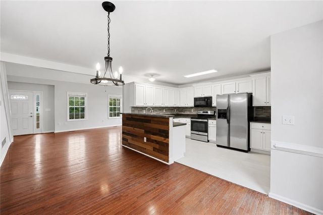 309 Carter Creek Drive, Temple, GA 30179