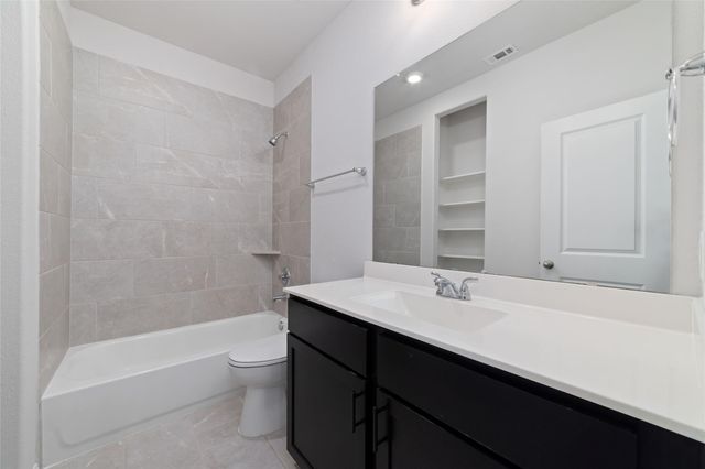 720 Lake Lacosta Drive, Katy, TX 77493