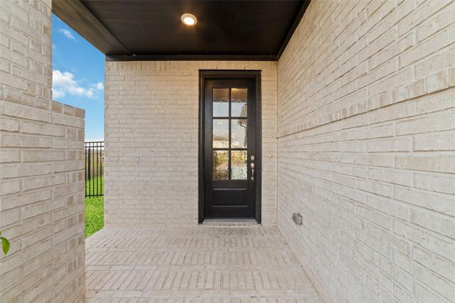 720 Lake Lacosta Drive, Katy, TX 77493