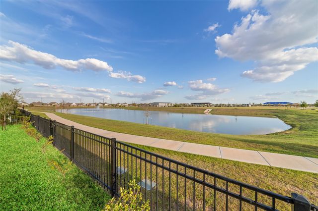720 Lake Lacosta Drive, Katy, TX 77493
