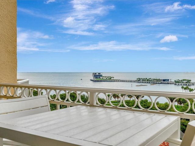 555 5TH AVENUE NE 932, St Petersburg, FL 33701