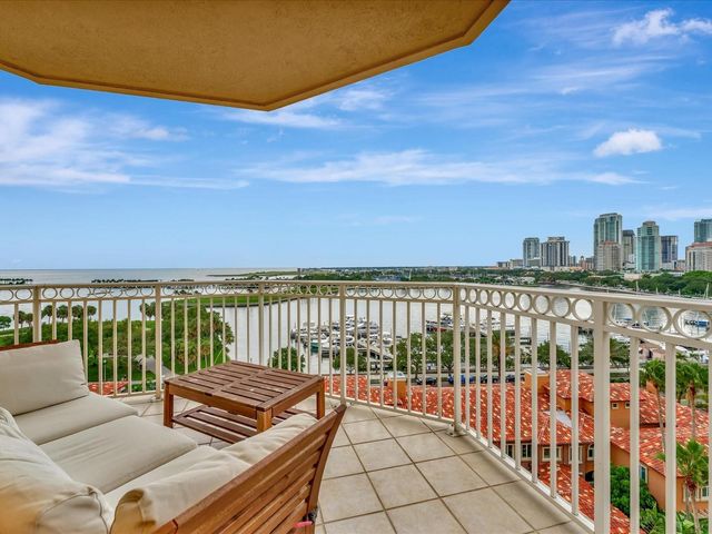 555 5TH AVENUE NE 932, St Petersburg, FL 33701