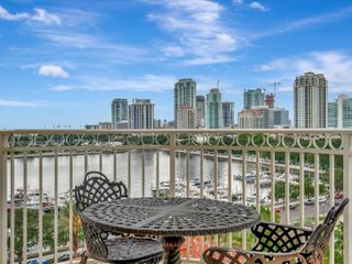 555 5TH AVENUE NE 932, St Petersburg, FL 33701