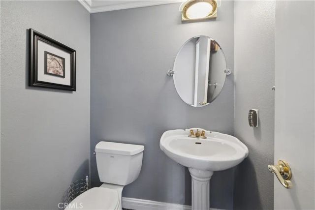 21900 Marylee 281, Woodland Hills, CA 91367