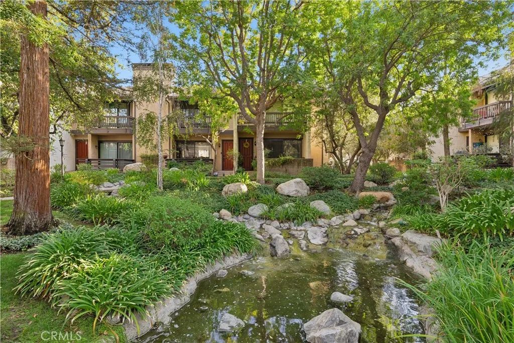 21900 Marylee 281, Woodland Hills, CA 91367