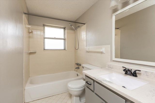 3877 SABAL HILL DR, Bartlett, TN 38135