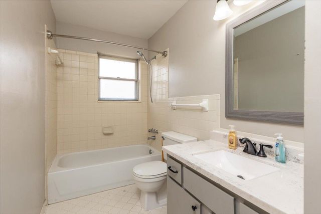 3877 SABAL HILL DR, Bartlett, TN 38135