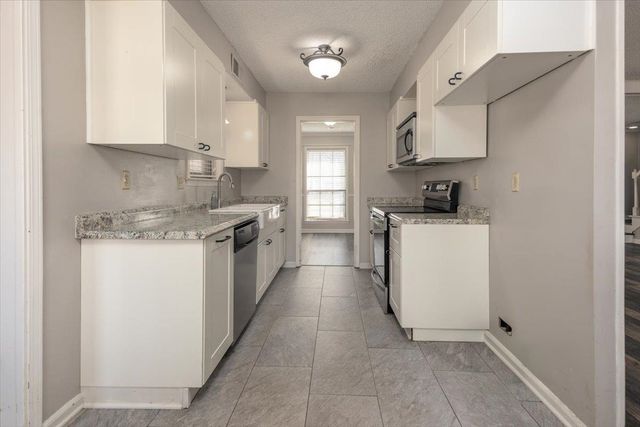 3877 SABAL HILL DR, Bartlett, TN 38135