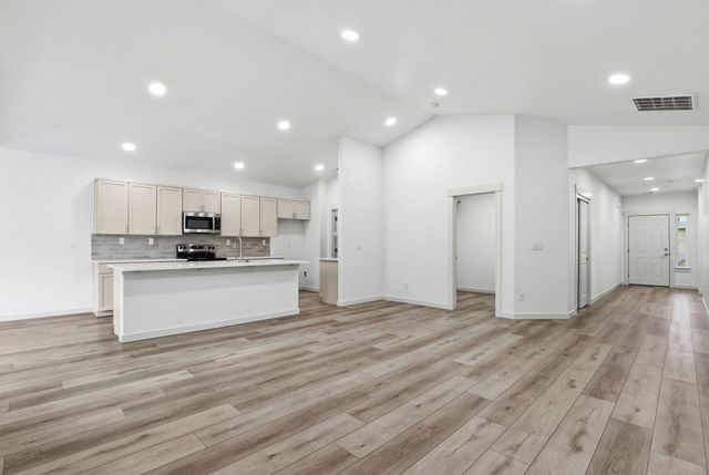 317 Peach Tree Ct, Cheney, WA 99004