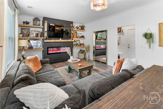 77 Whitaker Way N, Richmond Hill, GA 31324