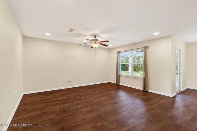 539 W Marigold Drive, Long Beach, MS 39560