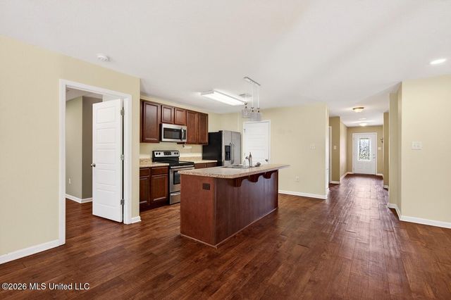 539 W Marigold Drive, Long Beach, MS 39560