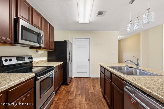 539 W Marigold Drive, Long Beach, MS 39560