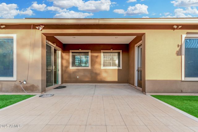 16026 N DESERT SAGE Street, Surprise, AZ 85378