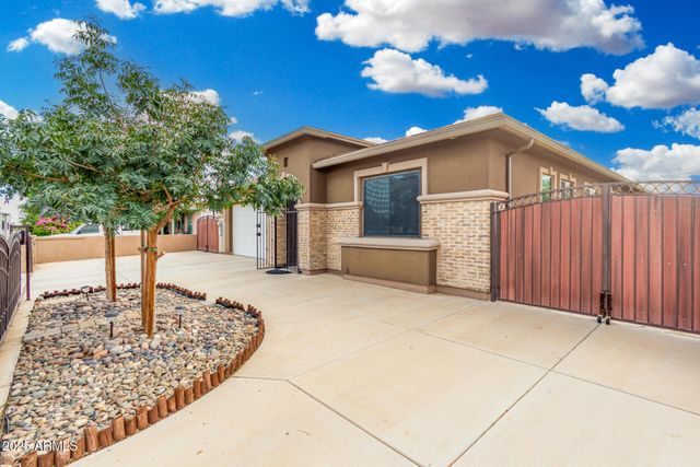 16026 N DESERT SAGE Street, Surprise, AZ 85378