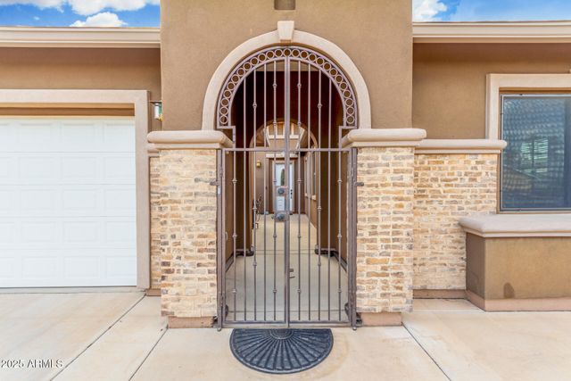 16026 N DESERT SAGE Street, Surprise, AZ 85378