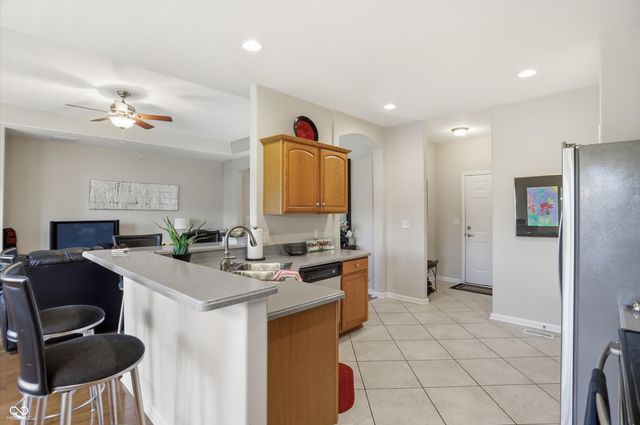 921 Hildebrand Drive, Indianapolis, IN 46217