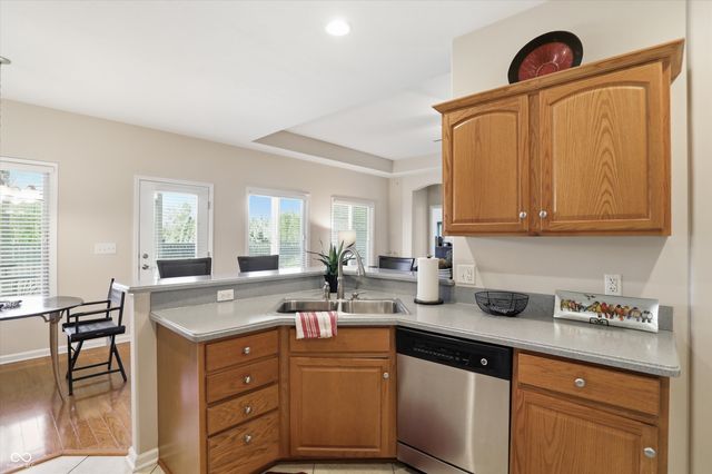 921 Hildebrand Drive, Indianapolis, IN 46217