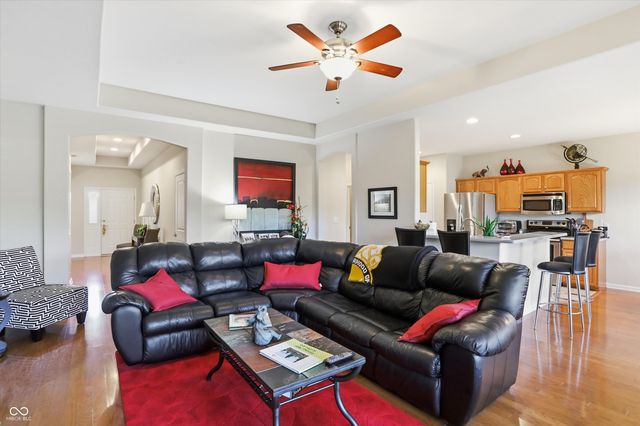 921 Hildebrand Drive, Indianapolis, IN 46217