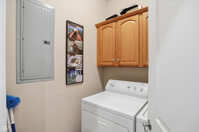 921 Hildebrand Drive, Indianapolis, IN 46217