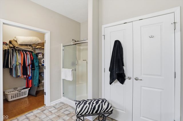 921 Hildebrand Drive, Indianapolis, IN 46217