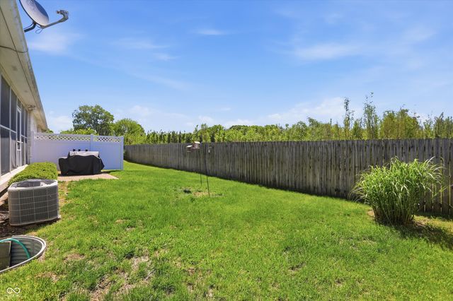 921 Hildebrand Drive, Indianapolis, IN 46217