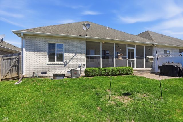 921 Hildebrand Drive, Indianapolis, IN 46217