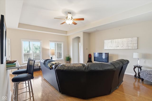921 Hildebrand Drive, Indianapolis, IN 46217