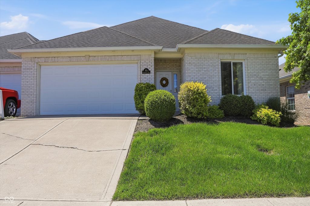 921 Hildebrand Drive, Indianapolis, IN 46217
