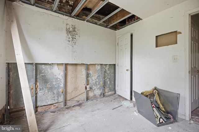 920 N GILMOR ST, Baltimore, MD 21217